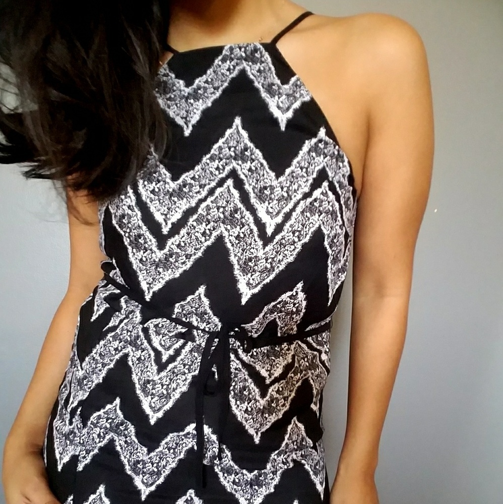 CHEVRON PRINT BLACK WHITE MAXI DRESS - Picture 5 of 5